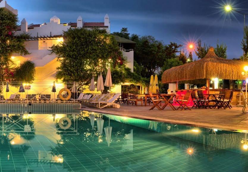 Hotel Golden Gate Kuşadası Buitenkant foto
