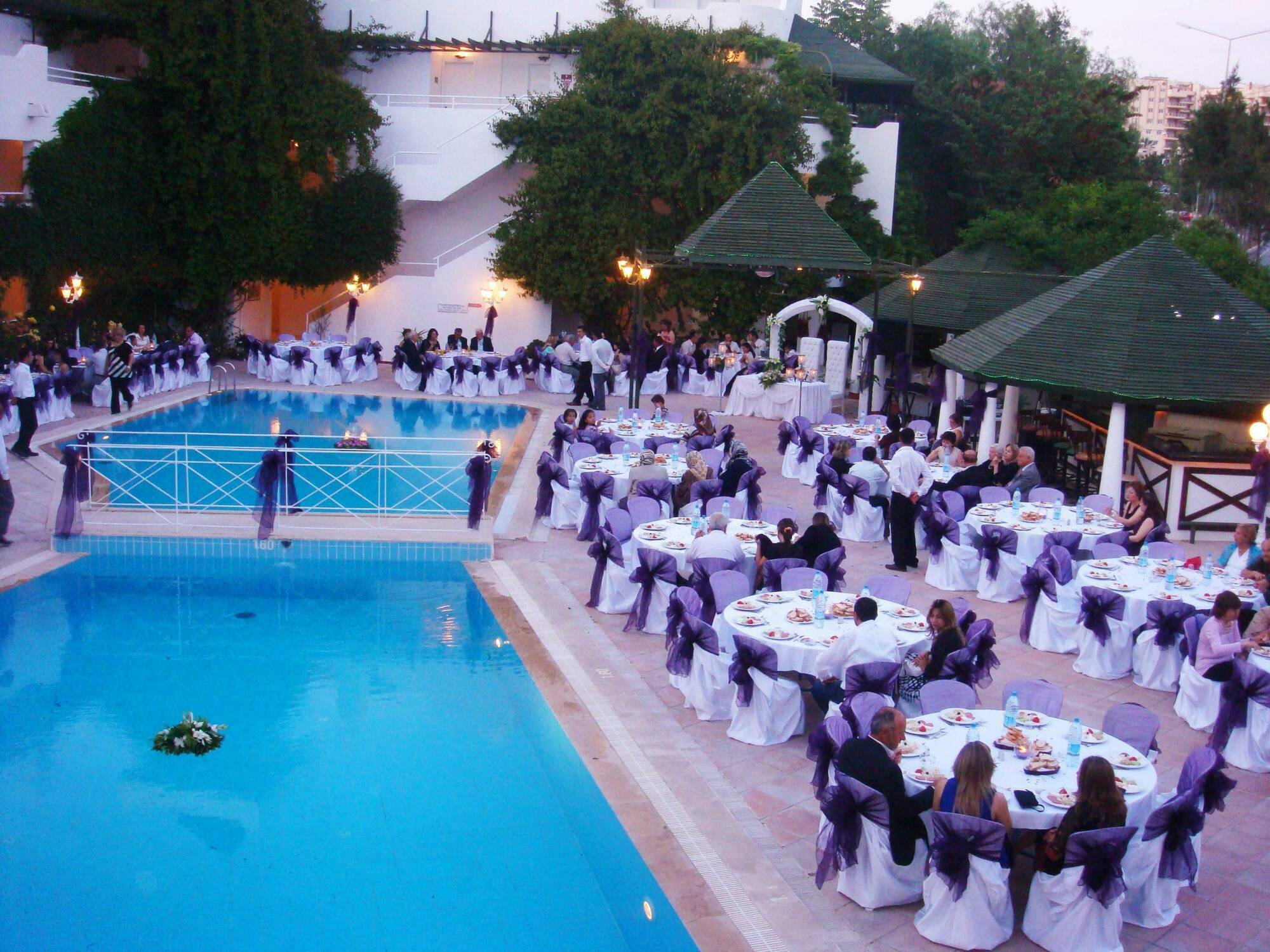 Hotel Golden Gate Kuşadası Buitenkant foto